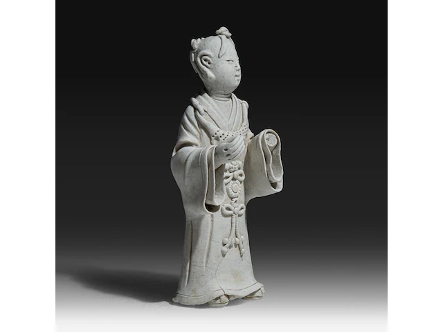 A chinese unglazed figure of a scholar, qingbai type, presumably song dynasty, h 17,2 cm - afbeelding 8 van  10