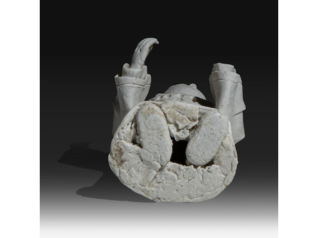 A chinese unglazed figure of a scholar, qingbai type, presumably song dynasty, h 17,2 cm - afbeelding 10 van  10