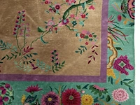 A chinese woollen rug, decorated with flower branches and various birds 358 x 268 cm. (140.93 x 105.51 in.) - afbeelding 7 van  11