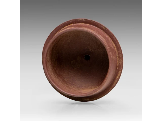 A chinese yixing zisha high handled teapot and cover, incl. inscriptions, marked, total h 16 cm - afbeelding 9 van  10