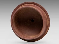A chinese yixing zisha high handled teapot and cover, incl. inscriptions, marked, total h 16 cm - afbeelding 9 van  10