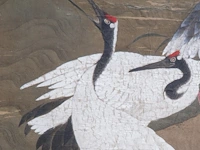 A chinese/japanese 'cranes and bamboo' painting, colour on silk, 19thc, framed 54 x 70 cm - afbeelding 5 van  7