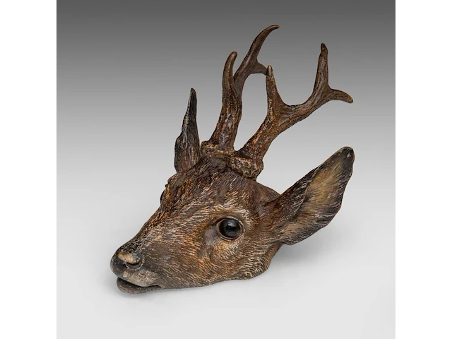 A cold-painted vienna bronze deer head 11.5 cm. (4.53 in.) - afbeelding 3 van  8