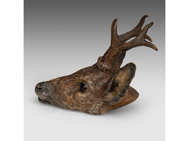 A cold-painted vienna bronze deer head 11.5 cm. (4.53 in.) - afbeelding 4 van  8