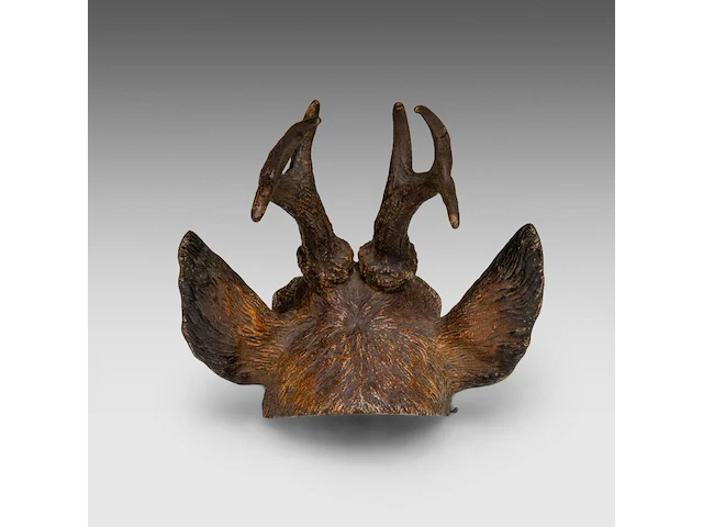 A cold-painted vienna bronze deer head 11.5 cm. (4.53 in.) - afbeelding 5 van  8