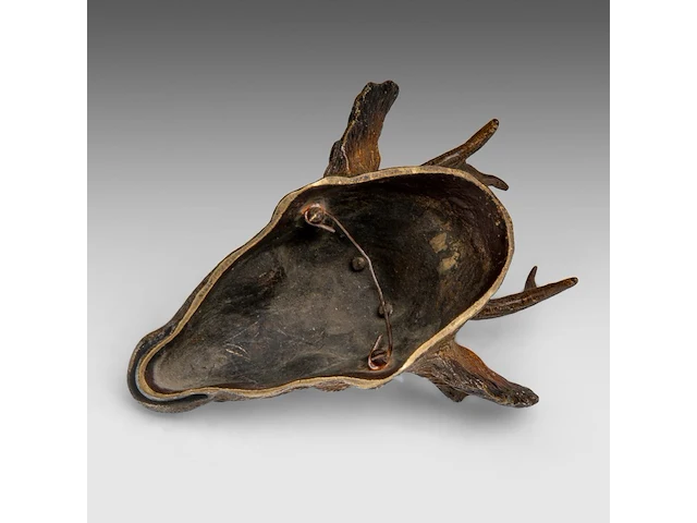A cold-painted vienna bronze deer head 11.5 cm. (4.53 in.) - afbeelding 8 van  8