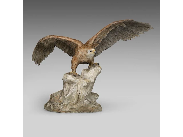 A cold-painted vienna bronze eagle on a rock 30.5 x 42 cm. (12.00 x 16.53 in.) - afbeelding 2 van  7