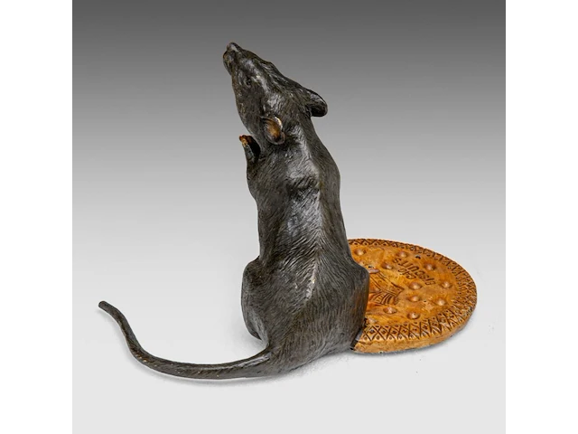 A cold-painted vienna bronze mouse with biscuit by franz xavier bergmann (1861-1936) 12 x 16 x 10 cm. (4.71 x 6.29 x 3.94 in.) - afbeelding 6 van  8