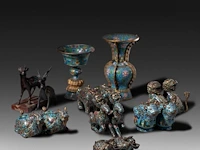 A collection of 16 japanese cloisonné enameled vases and censers in the shape of animals, 19th/20thc, tallest h 27 cm