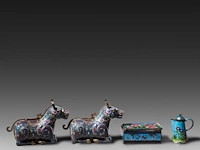 A collection of 20 japanese cloisonné enameled vases and jars, 19th/20thc, tallest h 23 cm - afbeelding 3 van  5