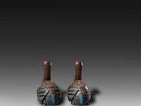 A collection of 21 japanese cloisonné enameled vases, censers and boxes, 19th/20thc, tallest h 20 cm - afbeelding 4 van  5