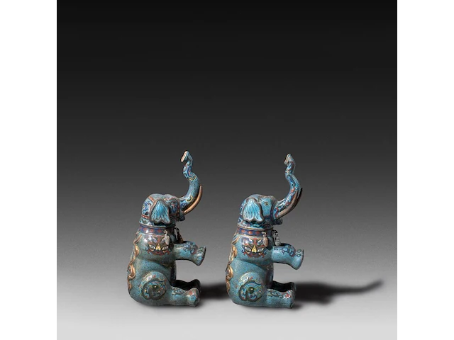 A collection of 35 japanese cloisonné enameled vases, 19th/20thc, tallest h 30,5 cm - afbeelding 3 van  5