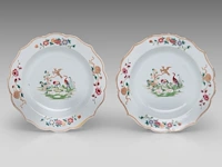 A collection of chinese famille rose export ware, incl. fine famille rose 'pheasant' plates, 18thc, ø 23 cm (26) - afbeelding 8 van  14