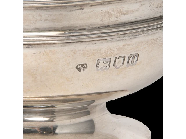 A collection of english silverware, h 3 - 11 cm, total weight: ca 1060 g - afbeelding 5 van  13