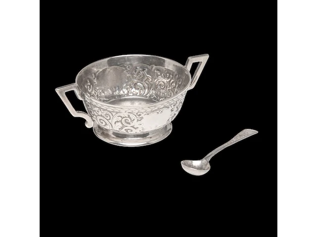 A collection of english silverware, h 3 - 11 cm, total weight: ca 1060 g - afbeelding 9 van  13