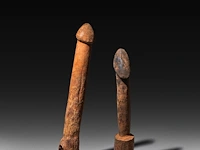 A collection of five large wooden tribal fertility cult phalluses, d.r. congo, h 48 cm (tallest) - afbeelding 3 van  5