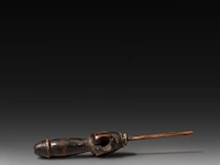 A collection of four african tribal pipes, decorated with phalluses, d.r. congo, l 24 cm (the largest) - afbeelding 5 van  5