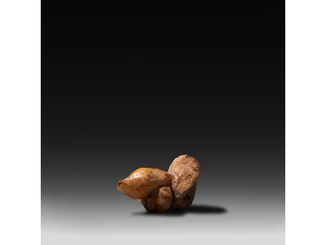 A collection of four roman bronze fascinum phallic amulets, h 4,5 cm (tallest) - afbeelding 5 van  7