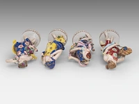 A collection of polychrome saxony porcelain figurine groups, h 29 cm (tallest) - afbeelding 2 van  19