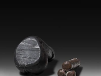 A collection of southeast asian fertility items, bhutan and others, h 23,5 cm (tallest) - afbeelding 6 van  8