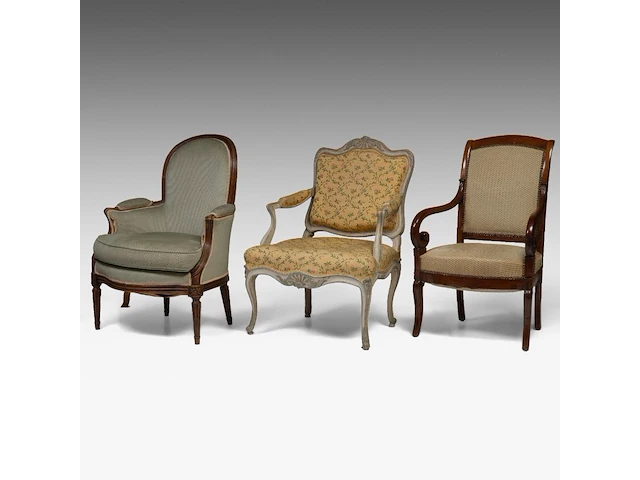 A collection of three antique armchairs, 18thc - afbeelding 2 van  8