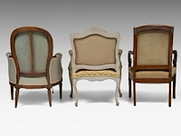 A collection of three antique armchairs, 18thc - afbeelding 4 van  8