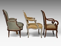 A collection of three antique armchairs, 18thc - afbeelding 5 van  8