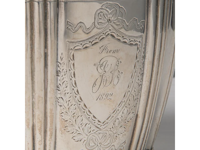 A collection of three english silver tea caddies, h 10 - 14,5 cm, total weight: 770 g - afbeelding 3 van  11