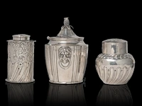 A collection of three english silver tea caddies, h 10 - 14,5 cm, total weight: 770 g - afbeelding 6 van  11