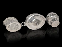 A collection of three english silver tea caddies, h 10 - 14,5 cm, total weight: 770 g - afbeelding 7 van  11