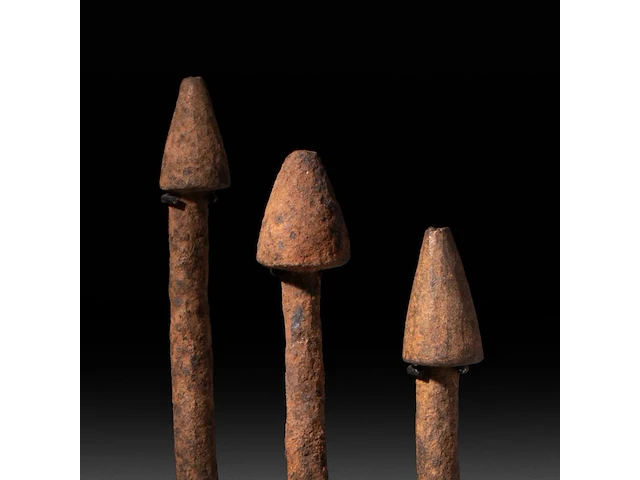 A collection of three iron legba cultus phalluses, voodoo culture, benin, h 20 - 22 cm - afbeelding 5 van  5