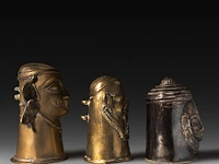 A collection of two brass and one silver ekamukha lingam covers with shiva's head, india 13 cm. (5.12 in.) - afbeelding 3 van  6