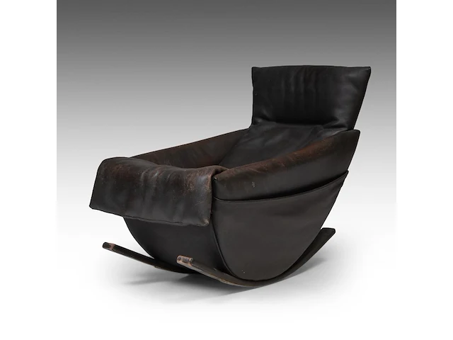 A dark leather rocking chair by de sede, 1970s 87 x 72 x 100 cm. (34 1/4 x 28.35 x 39.36 in.) - afbeelding 3 van  9