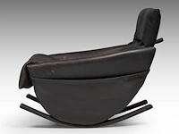 A dark leather rocking chair by de sede, 1970s 87 x 72 x 100 cm. (34 1/4 x 28.35 x 39.36 in.) - afbeelding 4 van  9