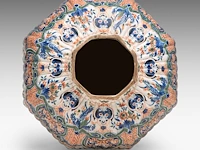 A decorative delftware chinoiserie vase and cover, 20thc 64 cm. (25.19 in.) - afbeelding 5 van  9