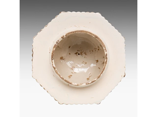 A decorative delftware chinoiserie vase and cover, 20thc 64 cm. (25.19 in.) - afbeelding 9 van  9