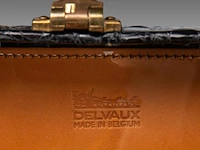 A delvaux vanity case in croco leather, with palladium hardware, ca 1980, h 17 - w 31 - d 23 cm - afbeelding 4 van  13