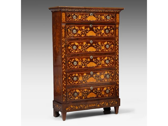 A dutch neoclassical marquetry chest of drawers, ca. 1800 159 x 101 x 43 cm. (62.60 x 39.75 x 16.92 in.) - afbeelding 1 van  5