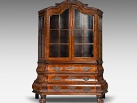 A dutch rococo style burr wood display cabinet, 19thc 230 x 150 x 55 cm. (90.54 x 59.04 x 21.64 in.) - afbeelding 2 van  5