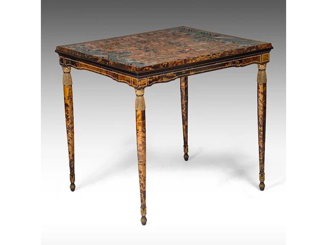 A fine art deco maison franck tortoiseshell bridge table, the top inlaid with a fine chinese silk and gold thread 'dragon' embroidery 76 x 80.5 x 70.5 cm. (29.92 x 31.69 x 27.76 in.) - afbeelding 1 van  6