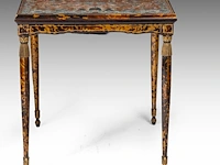 A fine art deco maison franck tortoiseshell bridge table, the top inlaid with a fine chinese silk and gold thread 'dragon' embroidery 76 x 80.5 x 70.5 cm. (29.92 x 31.69 x 27.76 in.) - afbeelding 4 van  6