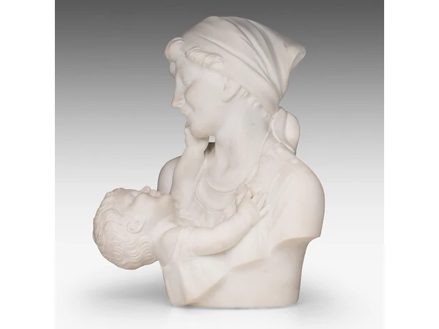A fine carrara marble bust of a mother holding her child, signed 'lab. del bianco' 48 cm. (18.89 in.) - afbeelding 2 van  6