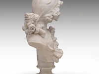 A fine carrara marble bust of an art nouveau female beauty 60 cm. (23.62 in.) - afbeelding 5 van  8