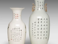 A fine chinese famille rose, and a qianjiangcai vase, both signed at the back, one paired with lingzhi handles, republic period, h 45 - 58,5 cm - afbeelding 3 van  6