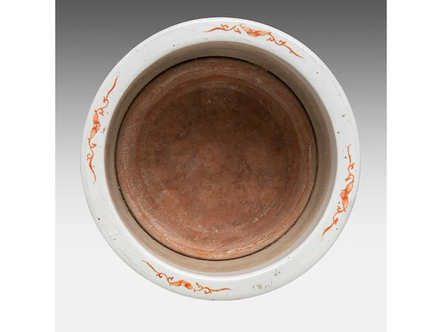 A fine chinese famille rose 'flower garden' planter cache pot, 19thc, h 33 - ø 36,5 cm - afbeelding 6 van  7