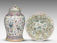 A fine chinese famille rose 'one hundred butterflies' washbasin, le shou tang mark, 19thc, h 13 - ø 39 cm - added a covered vase, 19thc, total h 44 cm