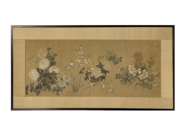 A fine chinese painting, 'chrysanthemums and peonies', colour on silk, ming dynasty, framed 182 x 91,5 cm - afbeelding 2 van  4