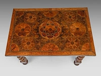 A fine dutch baroque walnut and burr centre table, decorated with star marquetry 74 x 120 x 80 cm. (29.12 x 47.24 x 31 1/2 in.) - afbeelding 6 van  8