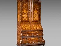 A fine dutch rococo marquetry secretary cabinet, 18thc 226 x 115 x 60 cm. (88.98 x 45.28 x 23.62 in.)