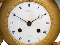 A fine empire gilt and patinated bronze mantle clock with chronos on top, by jean-joseph hanset, ca. 1815 41 x 36 cm. (16.14 x 14.16 in.) - afbeelding 9 van  11